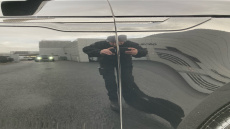 Land Rover Range Rover Velar 2.0 D200 R-Dynamic SE 5dr Auto Diesel Estate